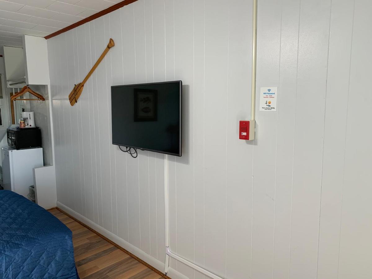 Town & Country Motel 패리사운드 외부 사진